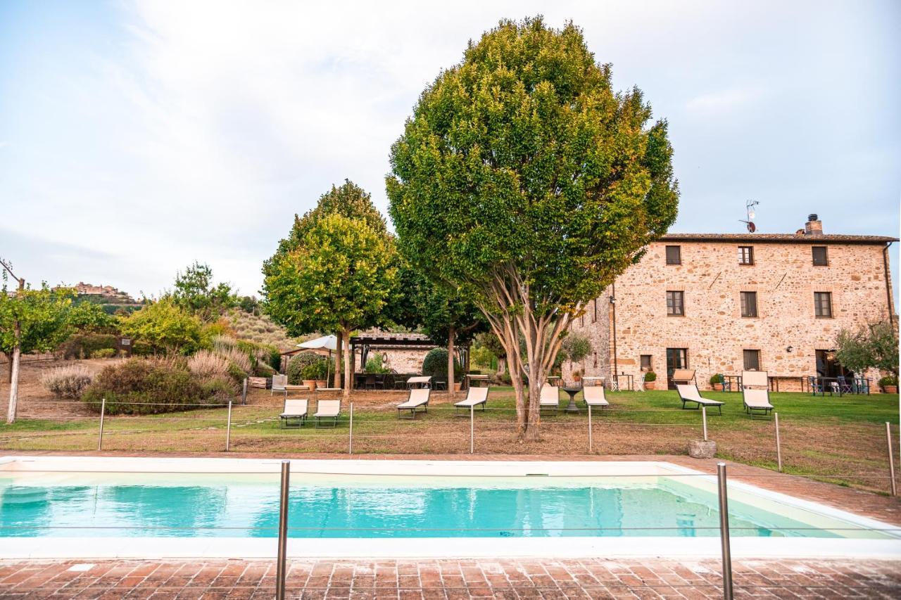 Hostal San Carlo A La Molinella Città della Pieve Exterior foto