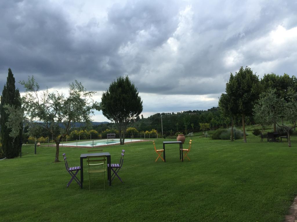 Hostal San Carlo A La Molinella Città della Pieve Exterior foto